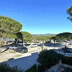 Hyevass Studio Pour 4 Personnes Proche De La Plage Des Salins Situe A Hyeres